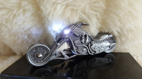 MOTORCYCLE KNIFE W/LED FLASHLIGHT-INDIAN BULL HEAD